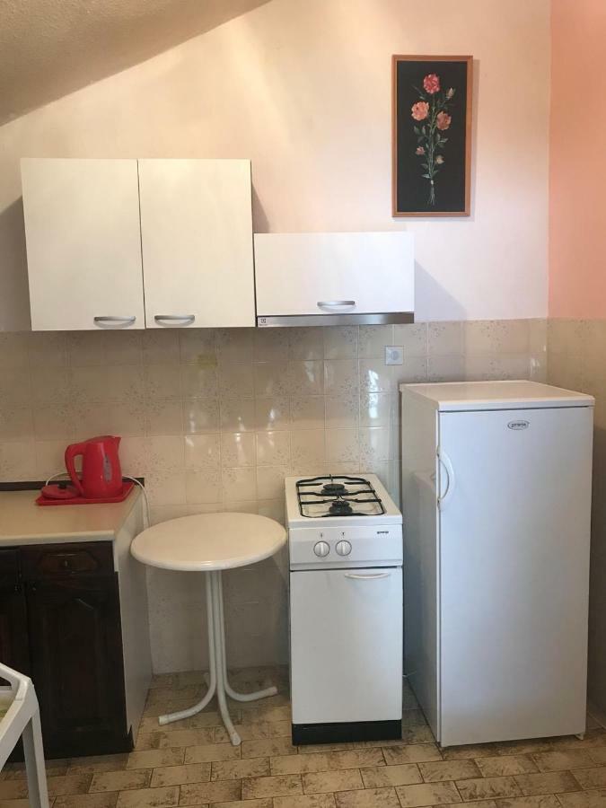 Big 4-bedroom apartment Perica, Podstrana Buitenkant foto